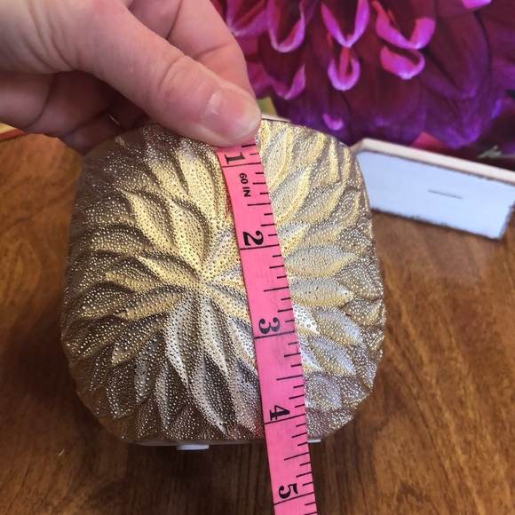 4” Sparkly Goldtone Vase/Home Decor Item - Picture 6 of 6